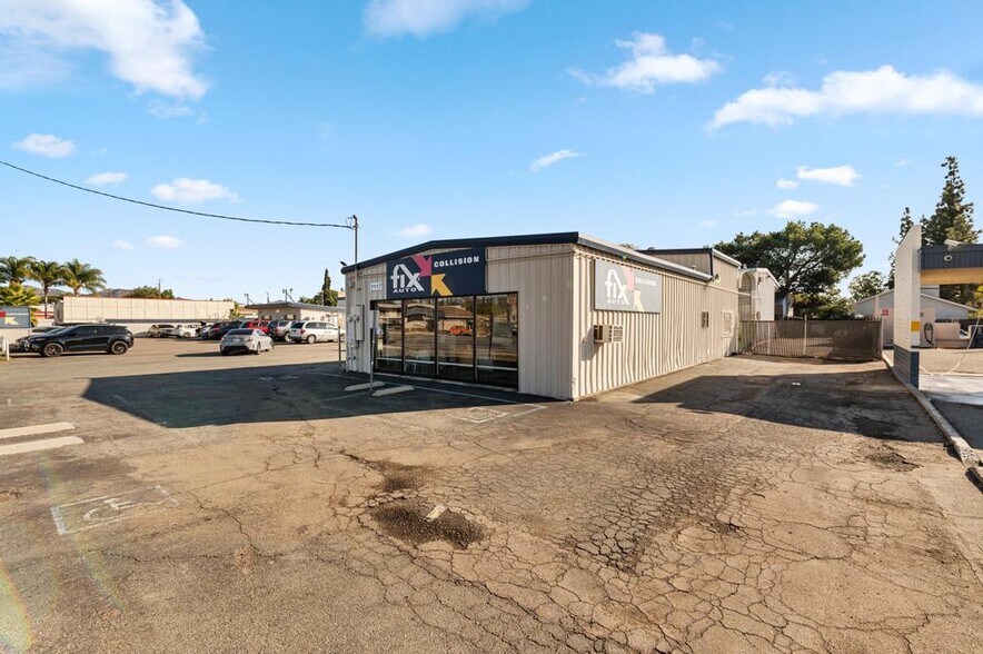 More Photos Of 1117-1121 Broadway, El Cajon Auto Repair For Lease