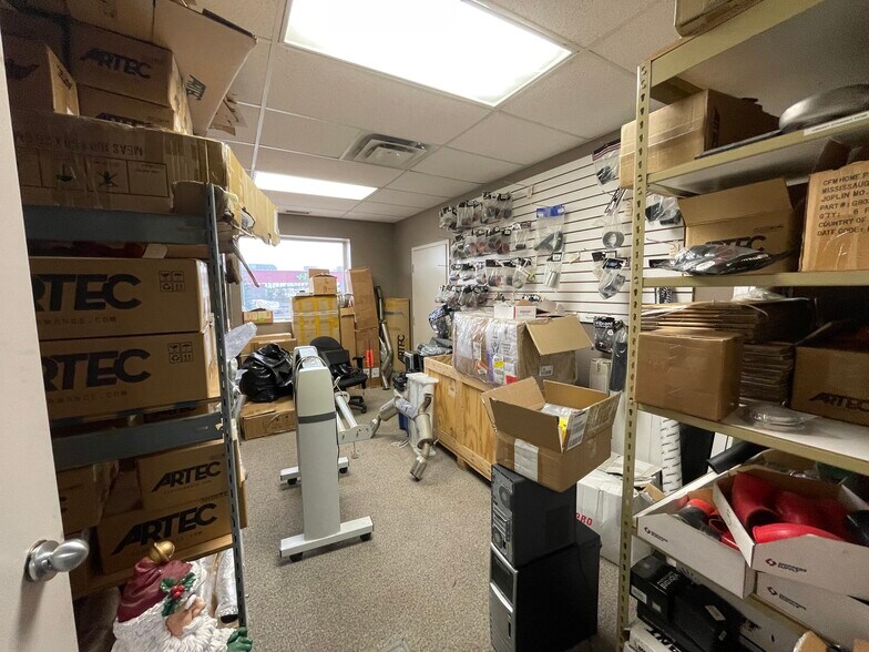 More Photos Of 7756 Edgar Industrial Way, Red Deer Warehouse For Sale