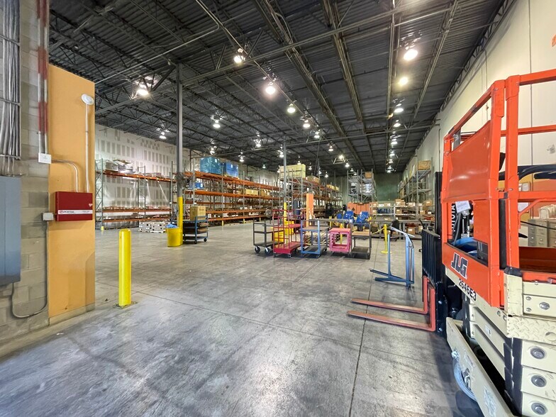 More Photos Of 11600 NW 173rd St, Alachua Warehouse For Lease
