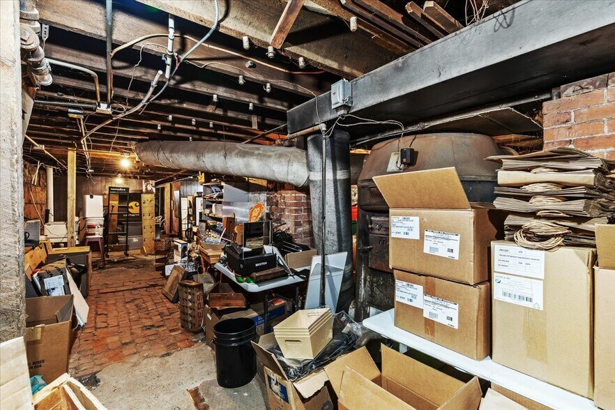 More Photos Of 104 S Leroy St, Fenton Storefront Retail Residential For Sale