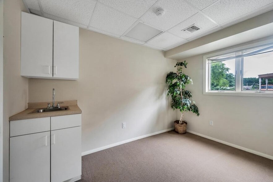 More Photos Of 2539 Middle Country Rd, Centereach Office For Sale