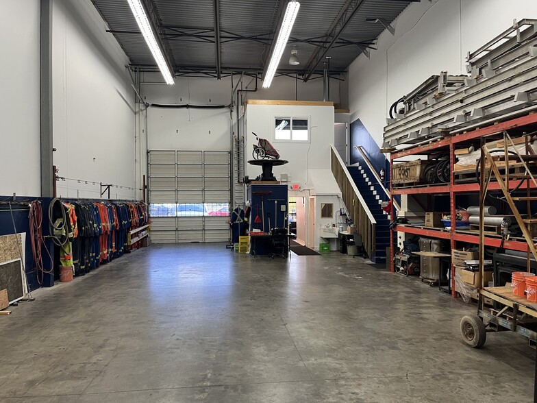 More Photos Of 17358 104A Ave, Surrey Warehouse For Sale