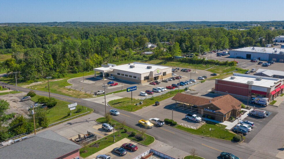 Primary Photo Of 33 Hayes Arboretum Rd, Richmond Storefront For Sale