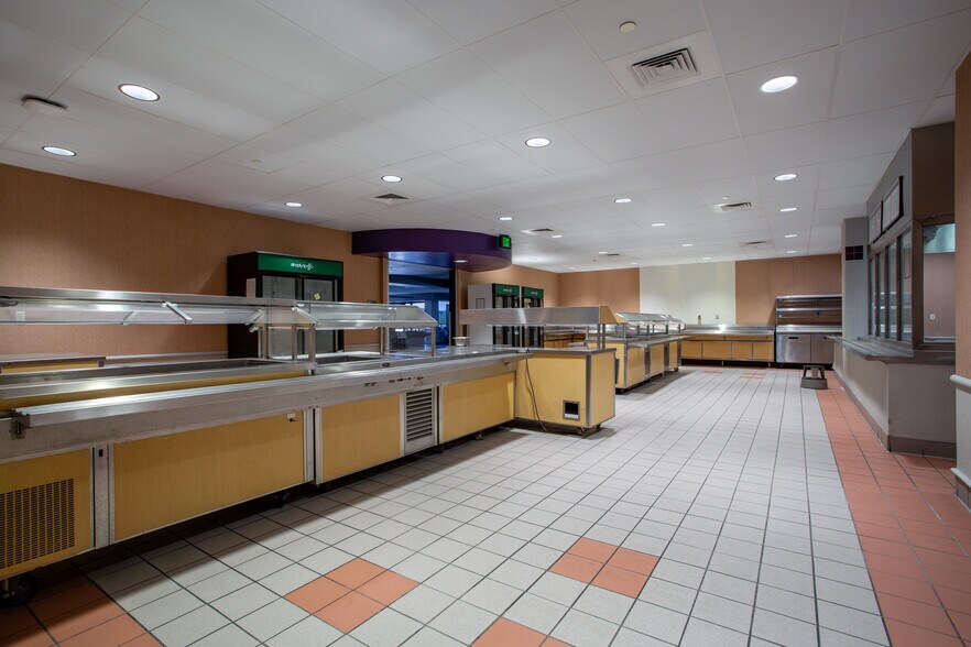 More Photos Of 11000 W Lake Park Dr, Milwaukee Office For Sale