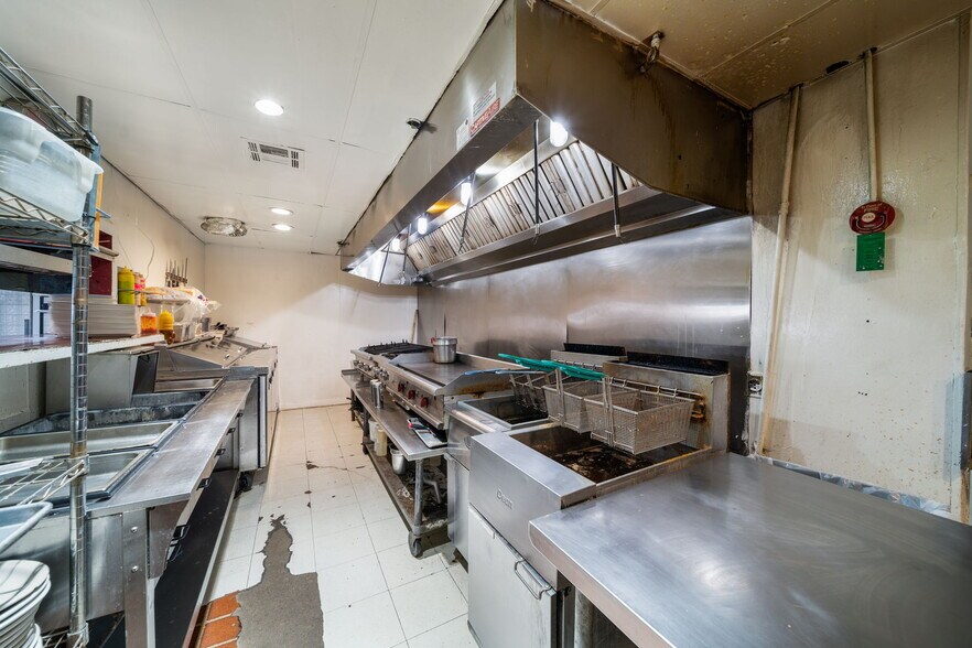More Photos Of 704 W Conner Ave, Fairland Restaurant For Sale