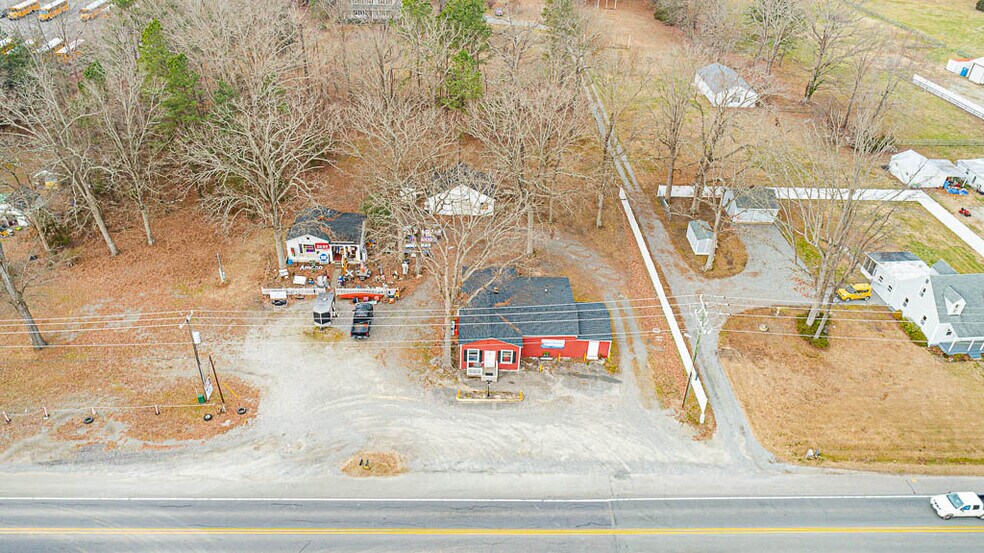 More Photos Of 10379 Chamberlayne Rd, Mechanicsville Freestanding For Sale