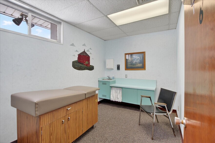 More Photos Of 820 N Pine River St, Ithaca Healthcare For Sale
