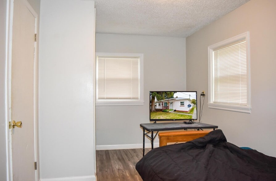 More Photos Of 414 Buchanan St SW, Ronan Apartments For Sale