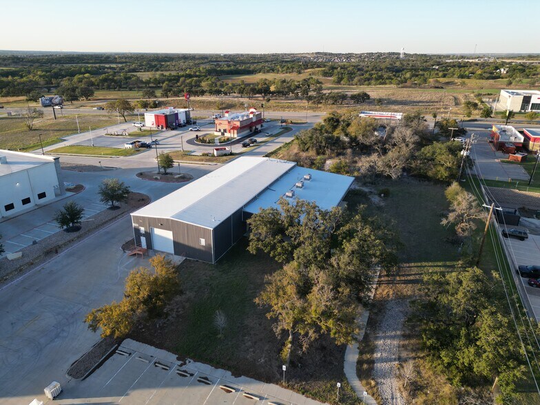 More Photos Of 2702 Fort Worth Hwy, Hudson Oaks Warehouse For Sale