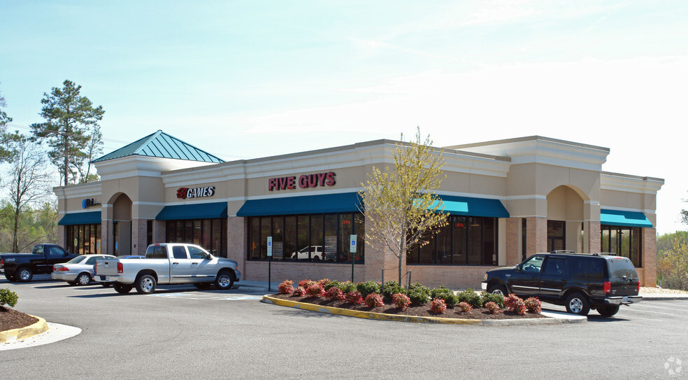 Primary Photo Of 12413-12421 Tennessee Plz, Midlothian General Retail For Lease