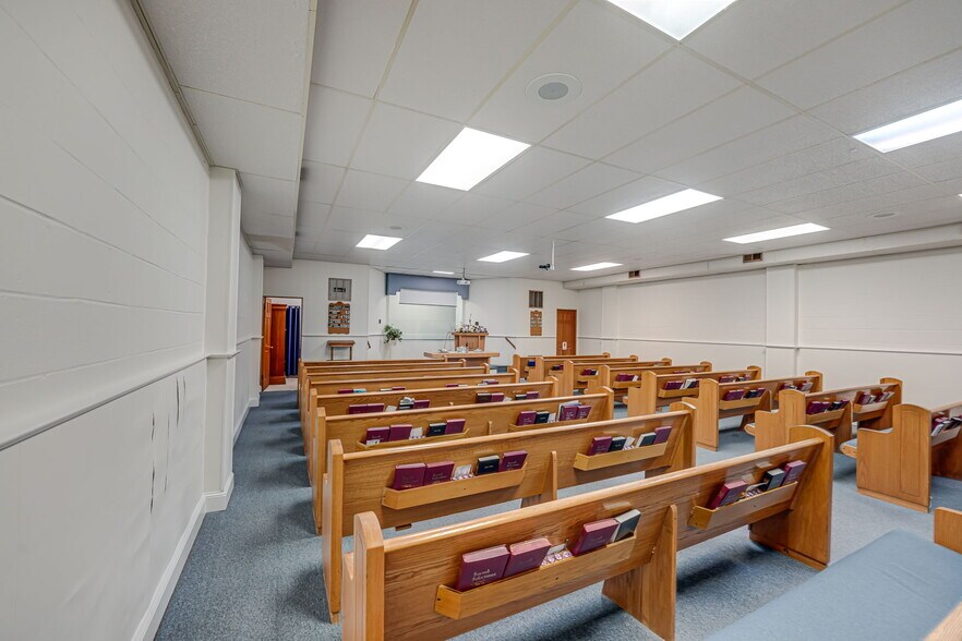 More Photos Of 1600 N Main St, Culpeper Lodge Meeting Hall For Sale