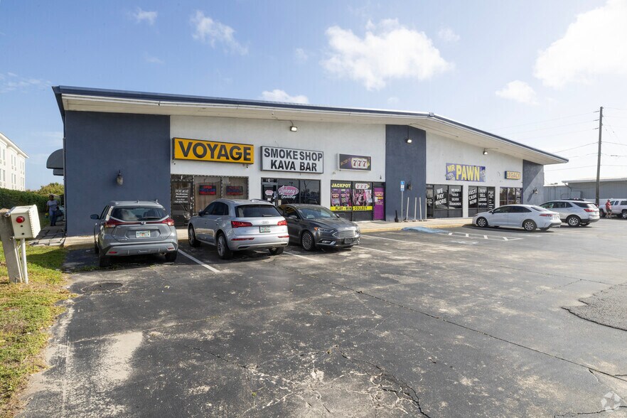 Primary Photo Of 3899 Ulmerton Rd, Clearwater Storefront For Lease