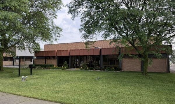 Primary Photo Of 899 E Mandoline Ave, Madison Heights Industrial For Sale