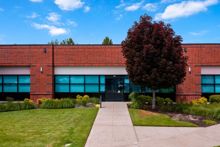 More Photos Of 120 NE 136th Ave, Vancouver Medical For Lease