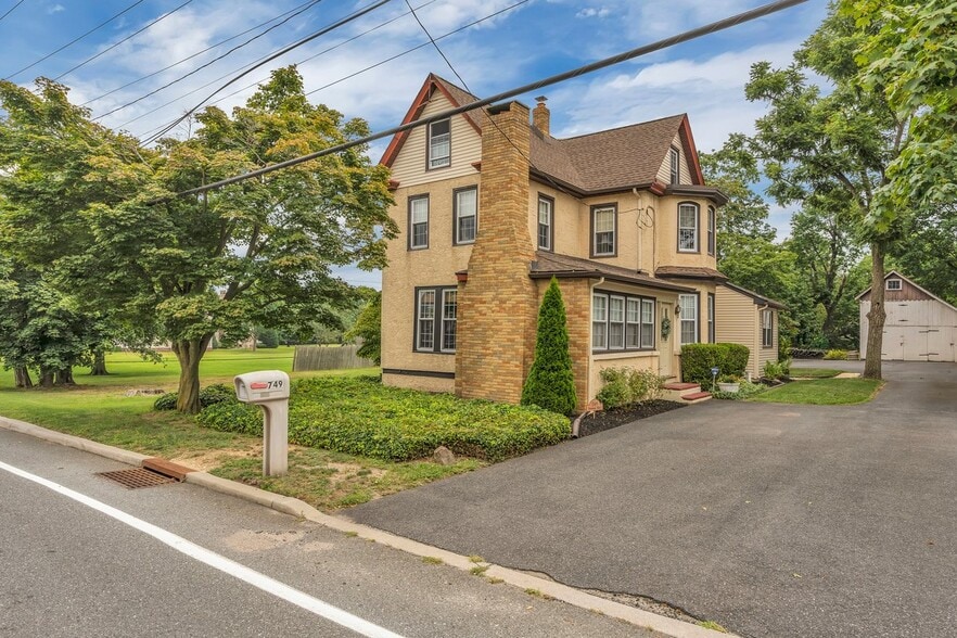 Primary Photo Of 749 Barnsboro Rd, Mullica Hill Office For Sale