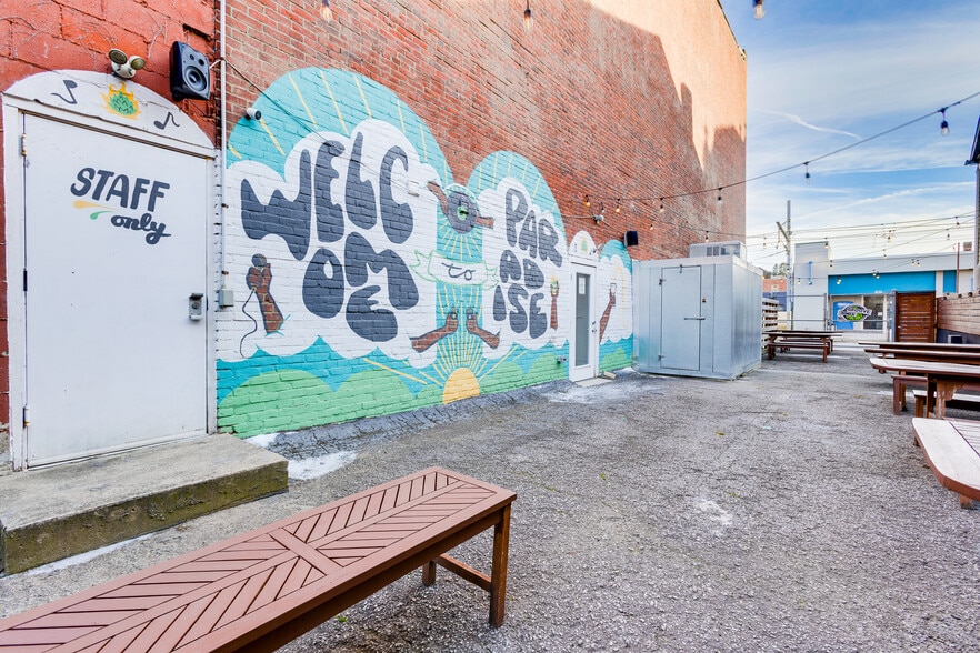 More Photos Of 827 E Warrington Ave, Pittsburgh Flex For Lease