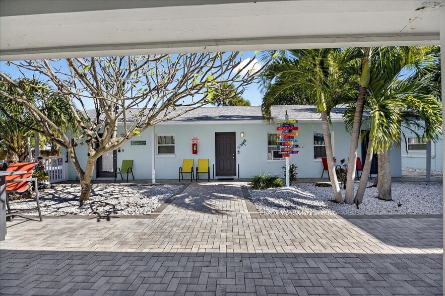 More Photos Of 523 72nd Ave, St Pete Beach Hotel For Sale
