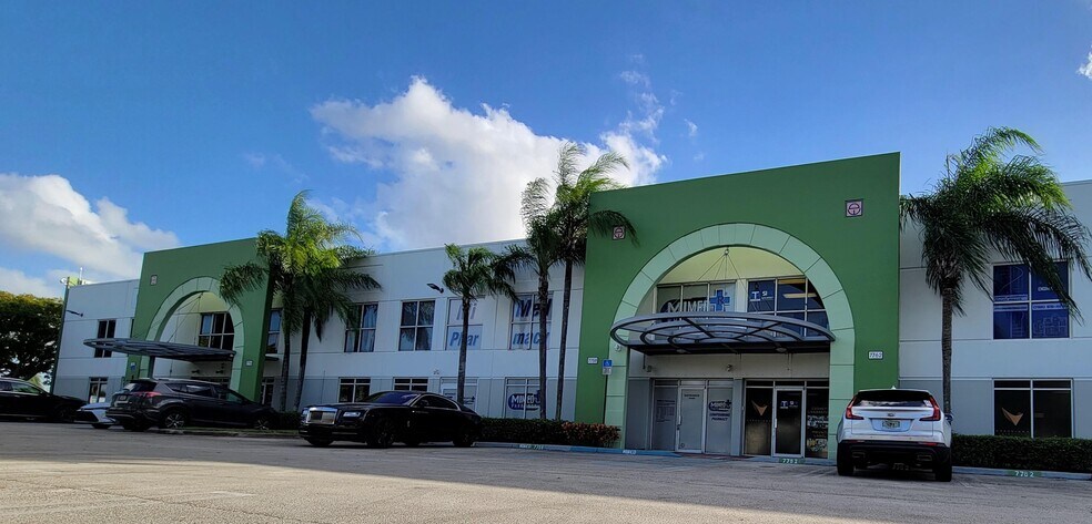 More Photos Of 7866 NW 46th St, Doral Distribution For Lease