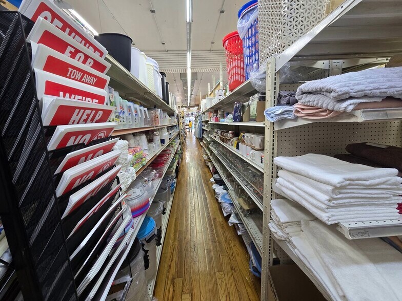 More Photos Of 3753 82nd St, Jackson Heights Storefront Retail Office For Lease