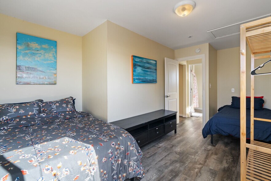 More Photos Of 259 S Pacific St, Rockaway Beach Specialty For Sale