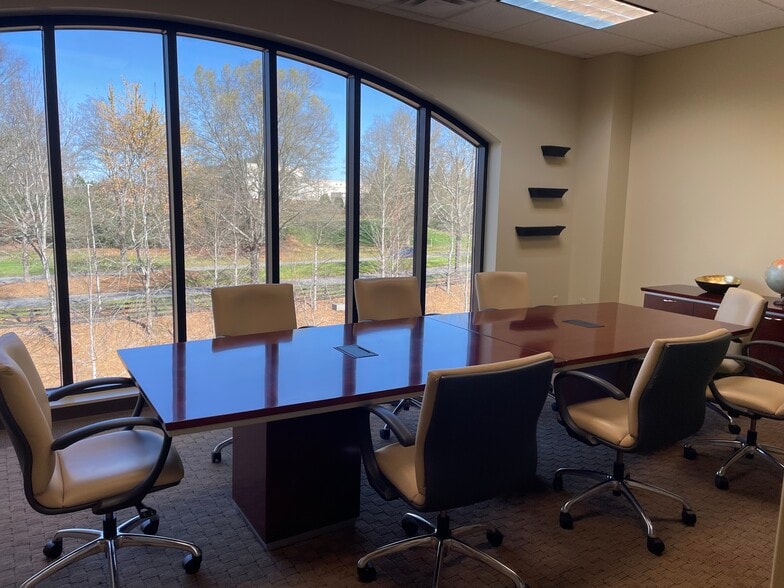 More Photos Of 6495 Shiloh Rd, Alpharetta Office For Sale