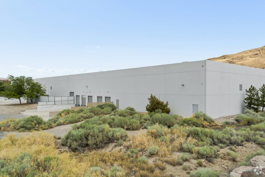 More Photos Of 8770 Technology Way, Reno Distribution For Lease