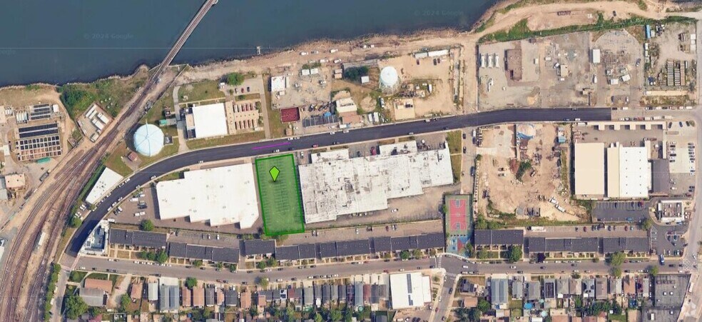 More Photos Of 790 Park Pl, Long Beach Land For Lease