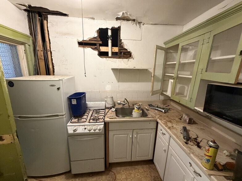 More Photos Of 2734 Charlotte St, Kansas City Apartments For Sale
