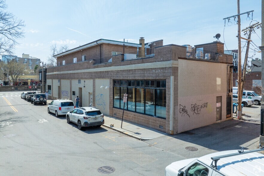 More Photos Of 1002 Beacon St, Brookline Storefront Retail Residential For Sale