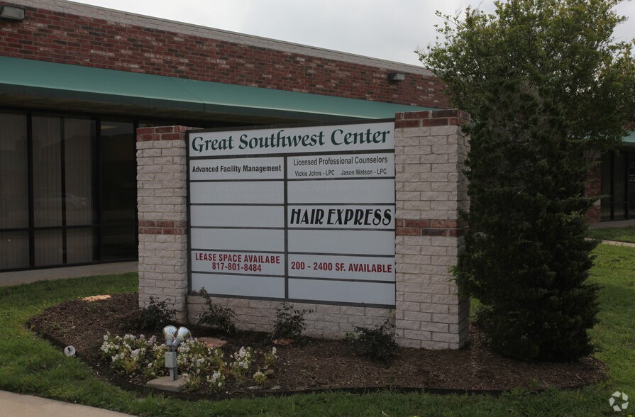 More Photos Of 201 Amanda Ln, Waxahachie Medical For Lease