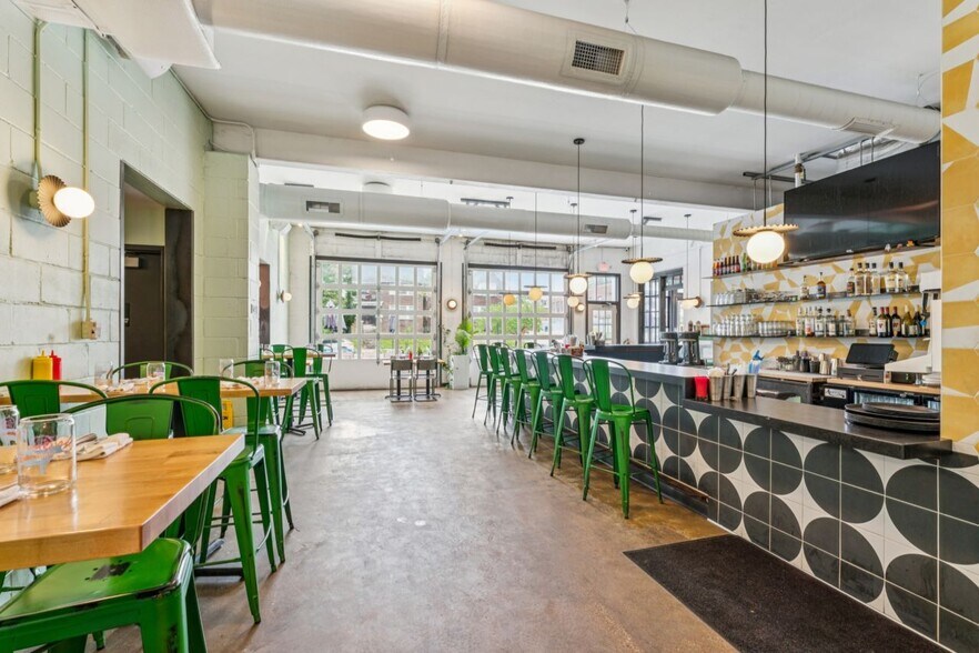 More Photos Of 4175 Shaw Blvd, Saint Louis Restaurant For Sale