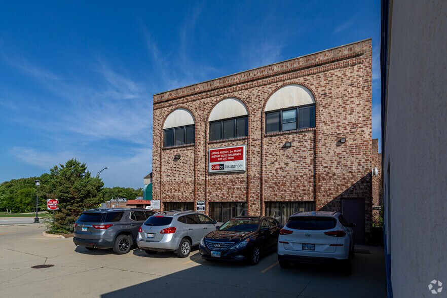 More Photos Of 333 N Wood Dale Rd, Wood Dale Medical For Lease