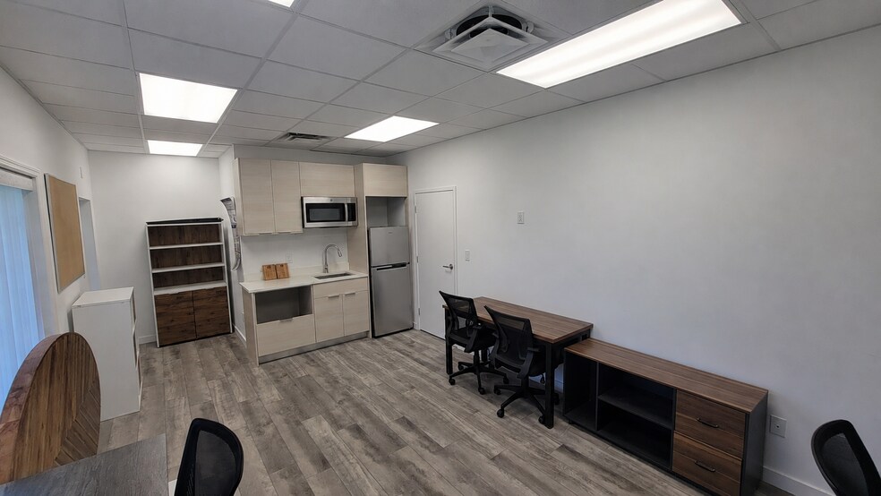 More Photos Of 6900 Barbour Rd, Riviera Beach Manufacturing For Lease