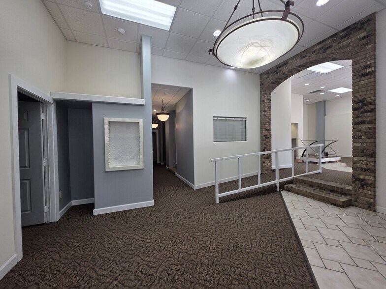 More Photos Of 205 Main St S, Minot Storefront Retail Office For Lease