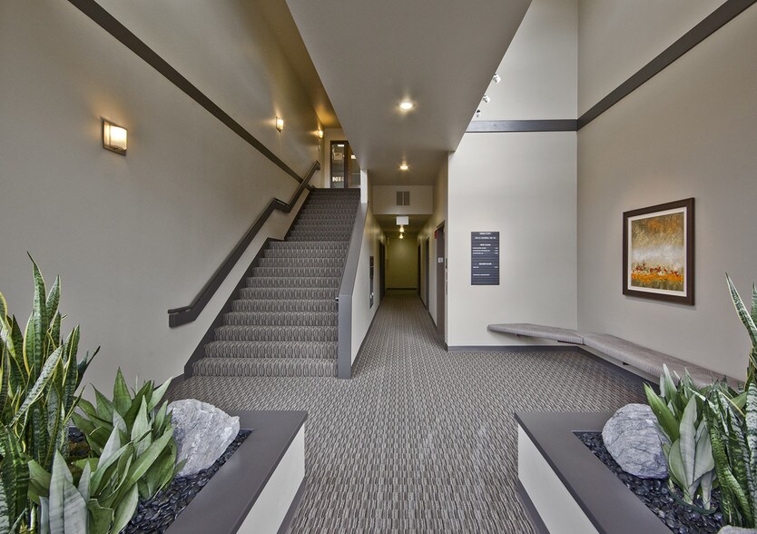 More Photos Of 4634-4636 E Marginal Way S, Seattle Unknown For Lease