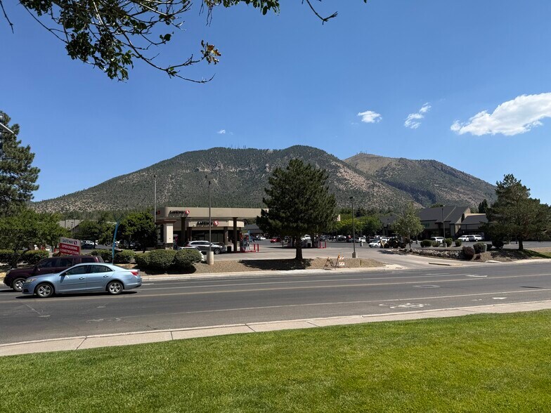 More Photos Of 1515 E Cedar Ave, Flagstaff Office For Lease