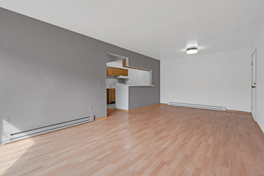 More Photos Of 604-620 E Grant Hwy, Marengo Apartments For Sale