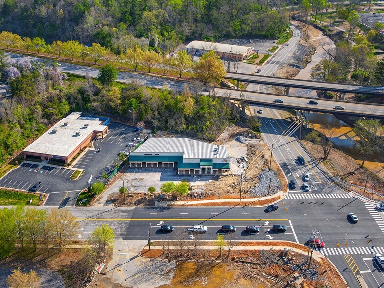 Primary Photo Of 90 S Tunnel Rd, Asheville Restaurant For Lease