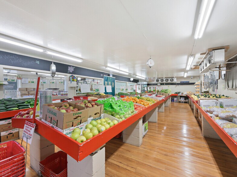 More Photos Of 2889 C Rd, Grand Junction Specialty For Sale