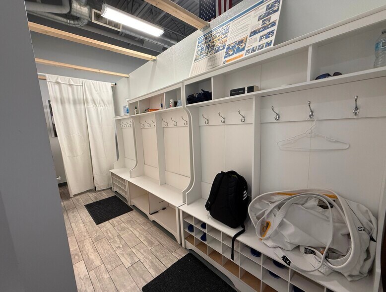 More Photos Of 1173 W International Speedway Blvd, Daytona Beach Unknown For Lease