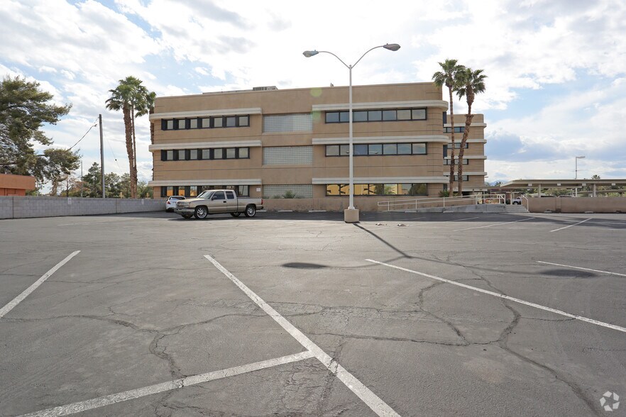 More Photos Of 2010 Wellness Way, Las Vegas Medical For Lease