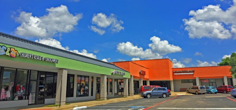 More Photos Of 2963-3055 W 15th St, Plano Unknown For Lease