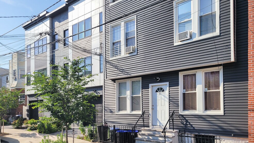 More Photos Of 80 Paterson St, Jersey City Apartments For Sale