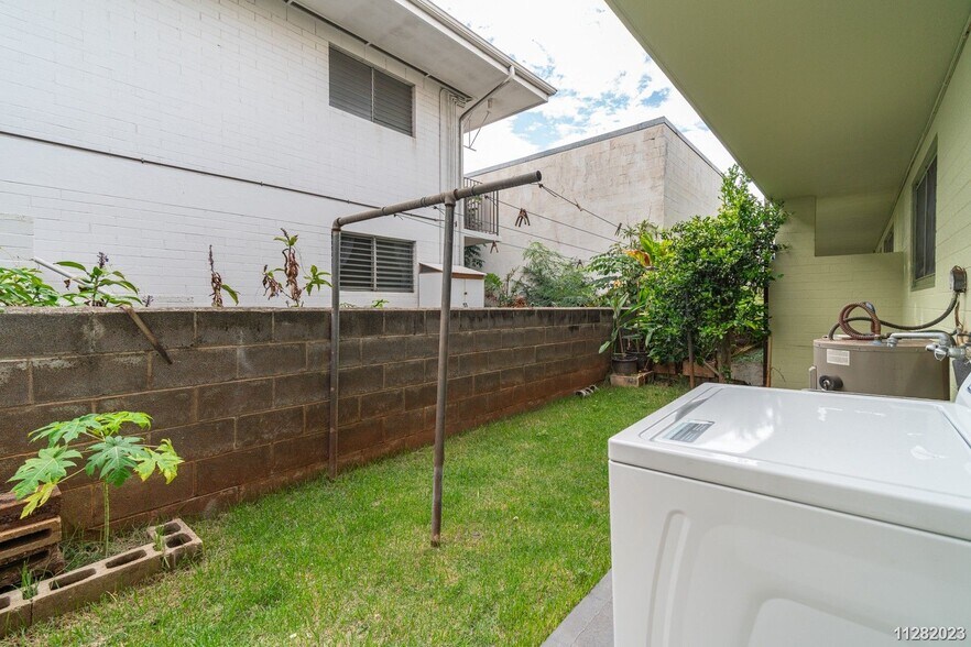 More Photos Of 1116 Isenberg St, Honolulu Apartments For Sale