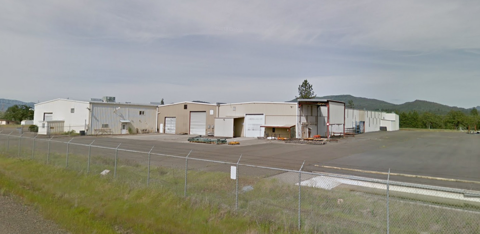 Primary Photo Of 2000 Rogue River Dr, Eagle Point Industrial For Sale