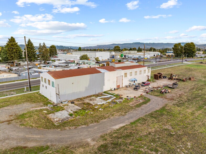 More Photos Of 1345 Beech St, Longview Warehouse For Sale