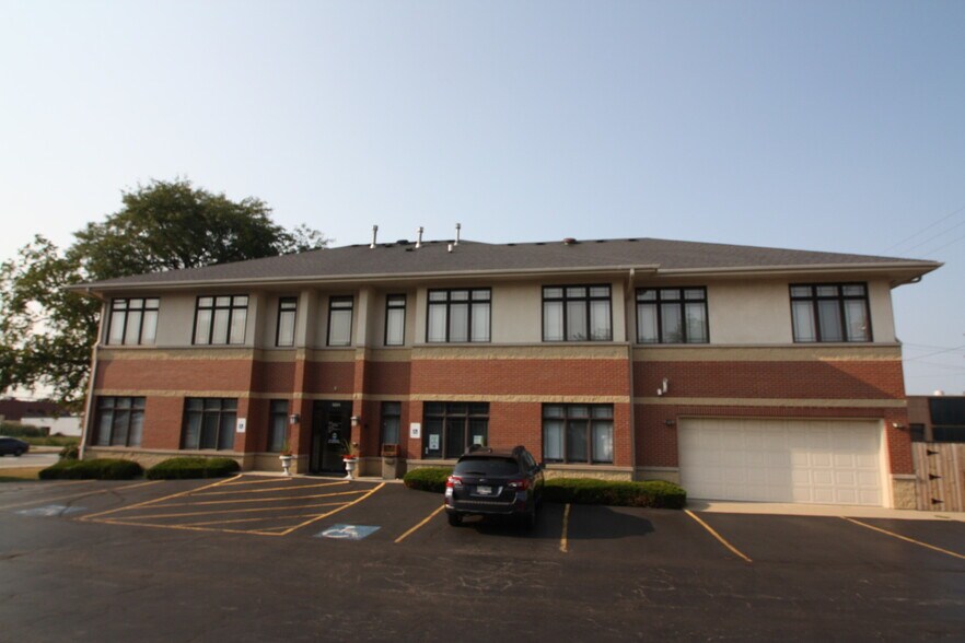More Photos Of 5201 Walnut Ave, Downers Grove Office For Sale