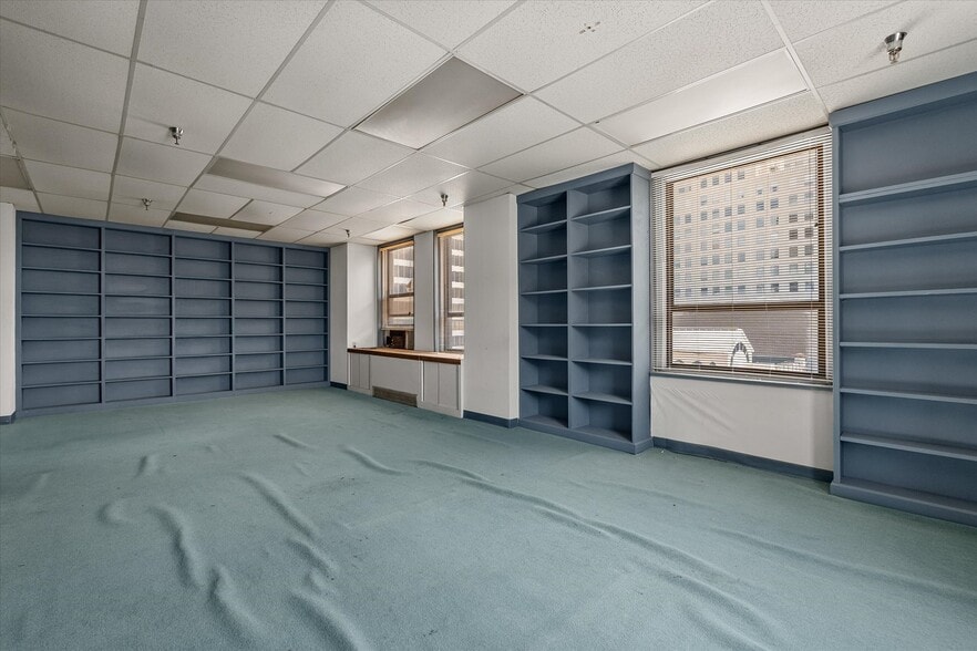 More Photos Of 509 Marshall St, Shreveport Office For Sale
