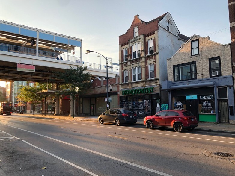 More Photos Of 1719 W 18th St, Chicago Storefront Retail Residential For Lease