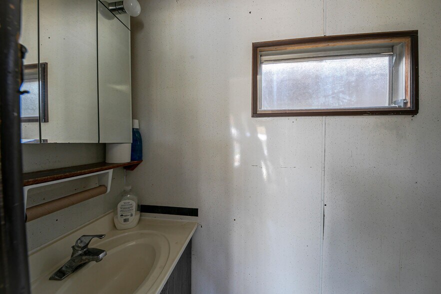 More Photos Of 106 W Main St, Enon Auto Dealership For Sale